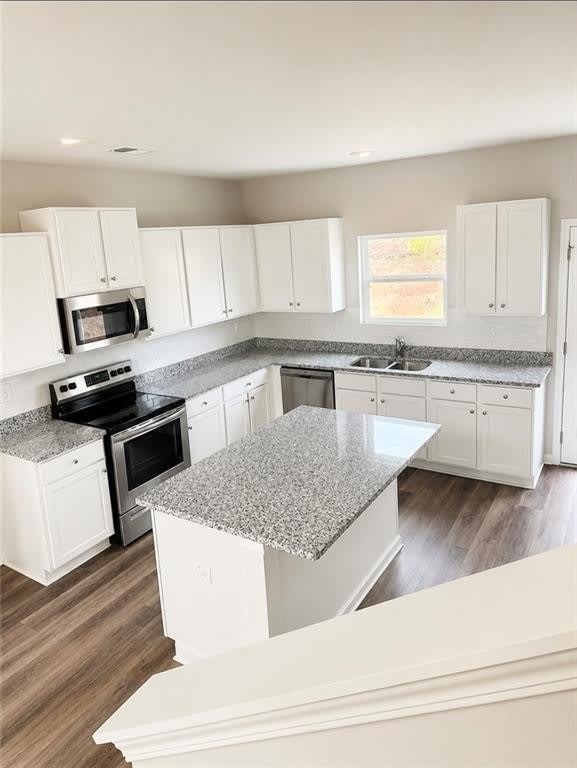 701 Bryson Lake Circle – photo 2