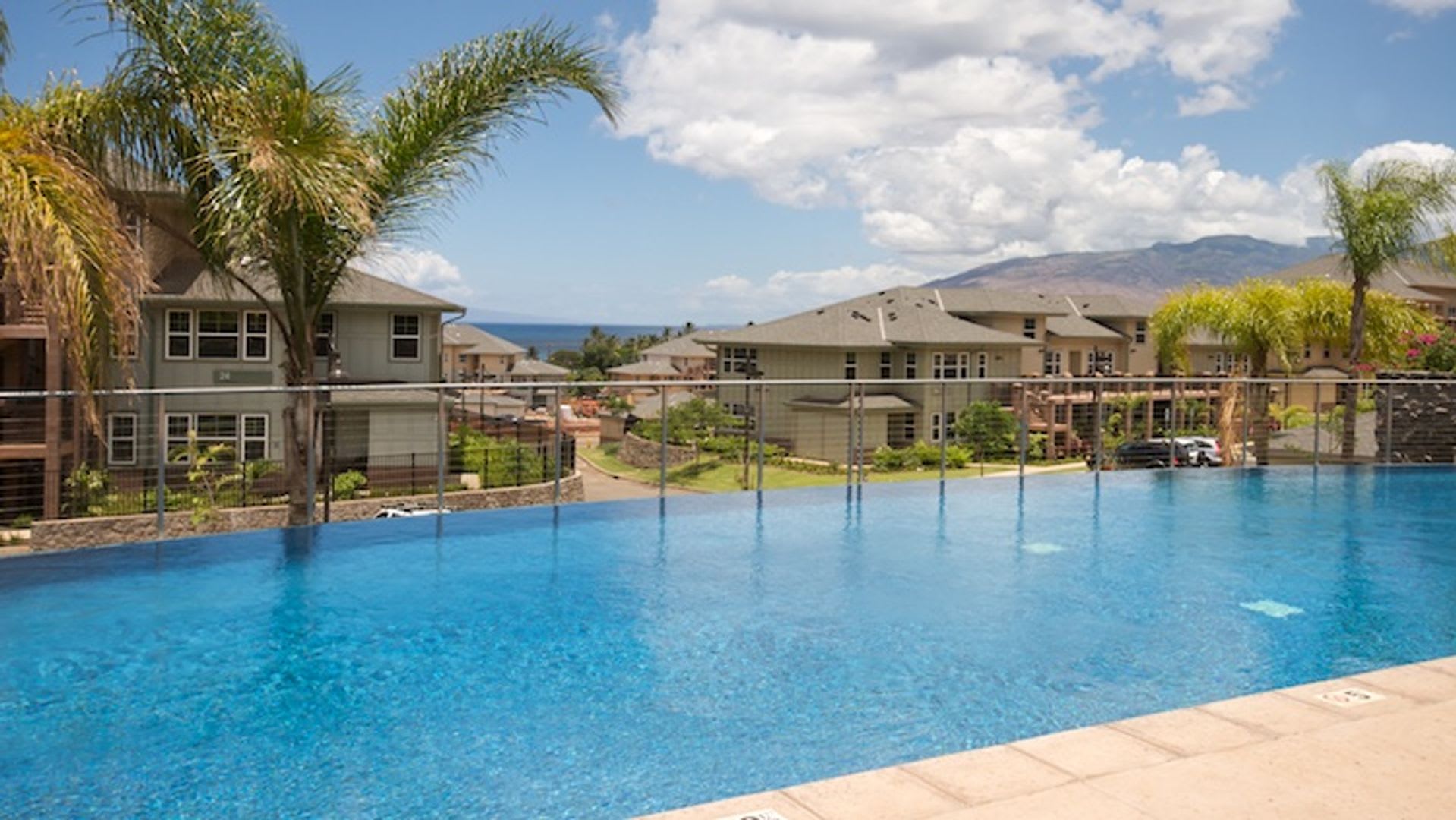 Gorgeous like new Premier condo in S. Kihei – photo 3