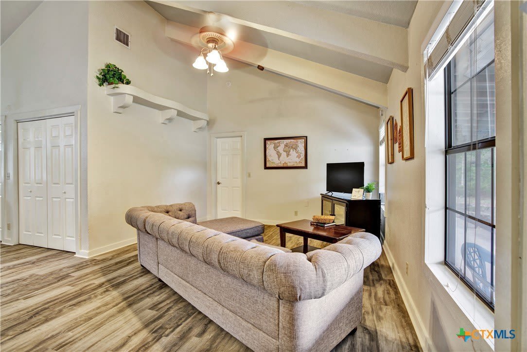 818 Fawn River Drive – photo 2
