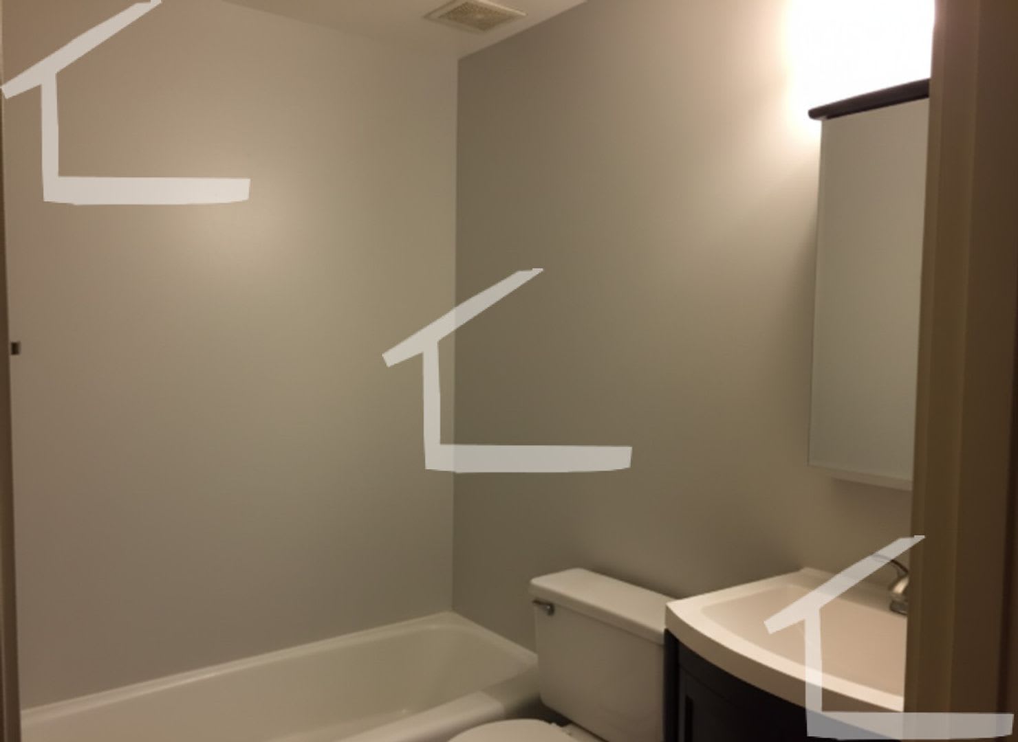 Charming 3 Bedroom No Broker Fee – photo 2