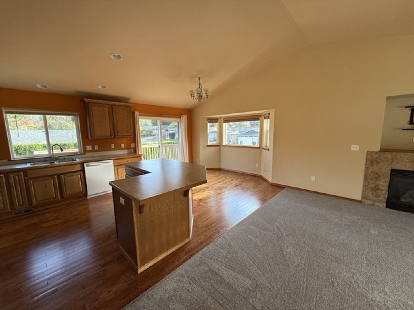 Spacious 5Bd 3Bth Everett Home For Lease Near Boeing – photo 5