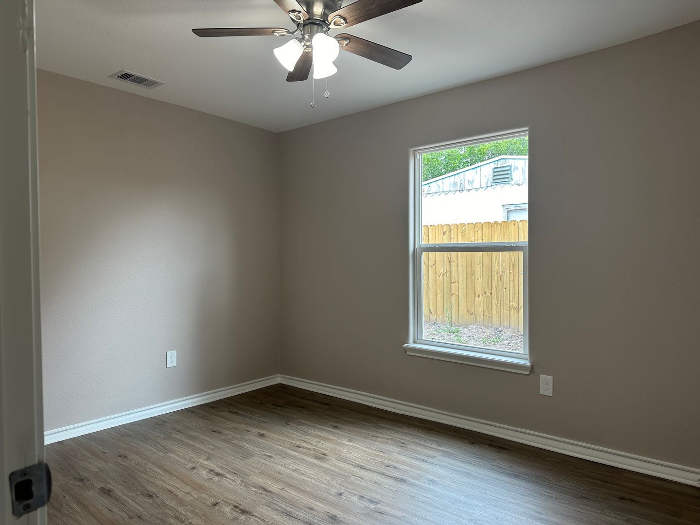 Ready for move in – photo 5