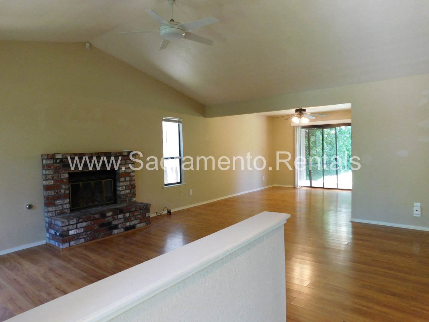 Charming Fair Oaks 3Bd 2Ba Home Near Fair Oaks San Juan Ave – photo 2