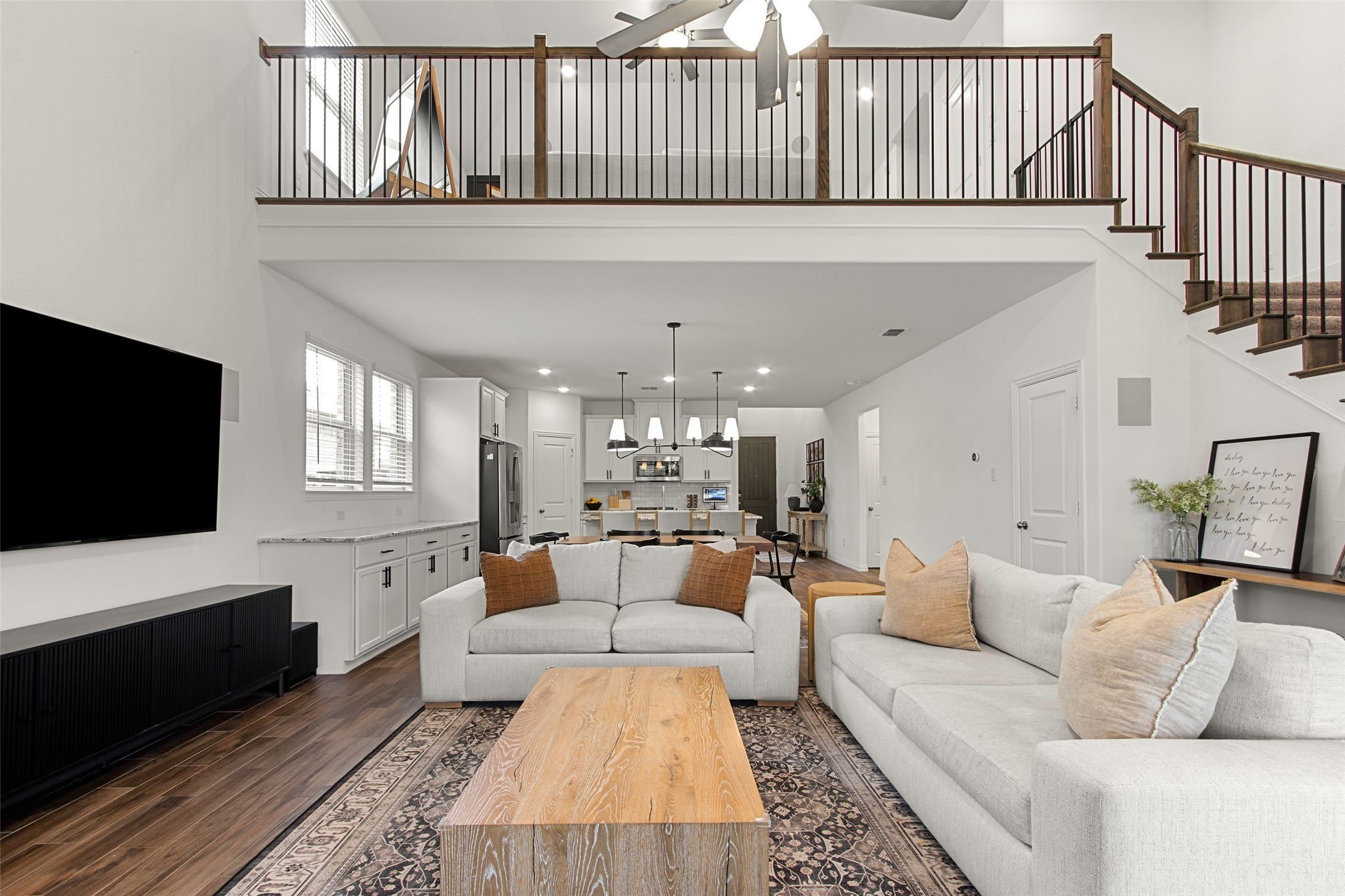 1429 Ross Avenue – photo 3