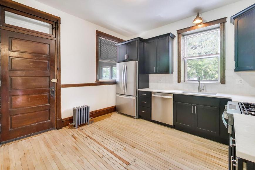 858 North Wolcott Ave. – photo 3