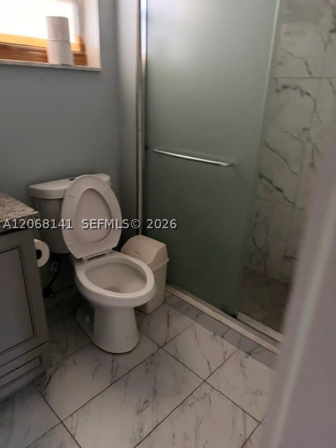 901 NE 14th Ave – photo 3
