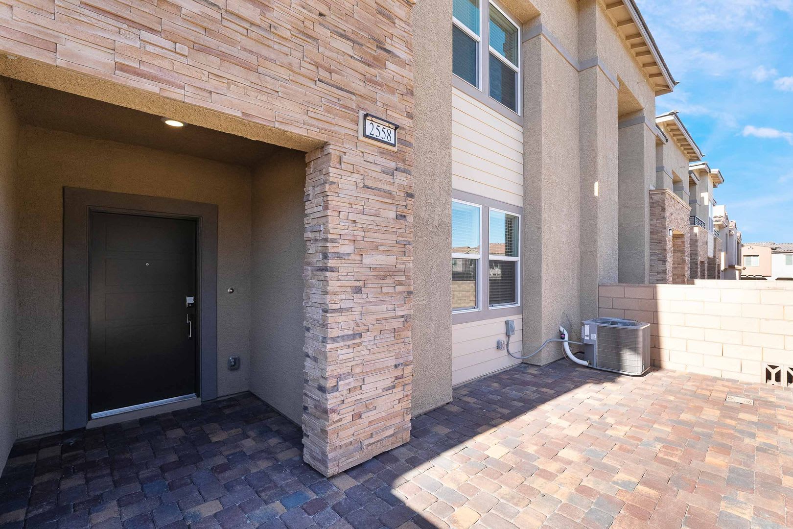 Modern Inspirada Townhome with Stylish Finishes & Exceptional Community Amenities! – photo 2