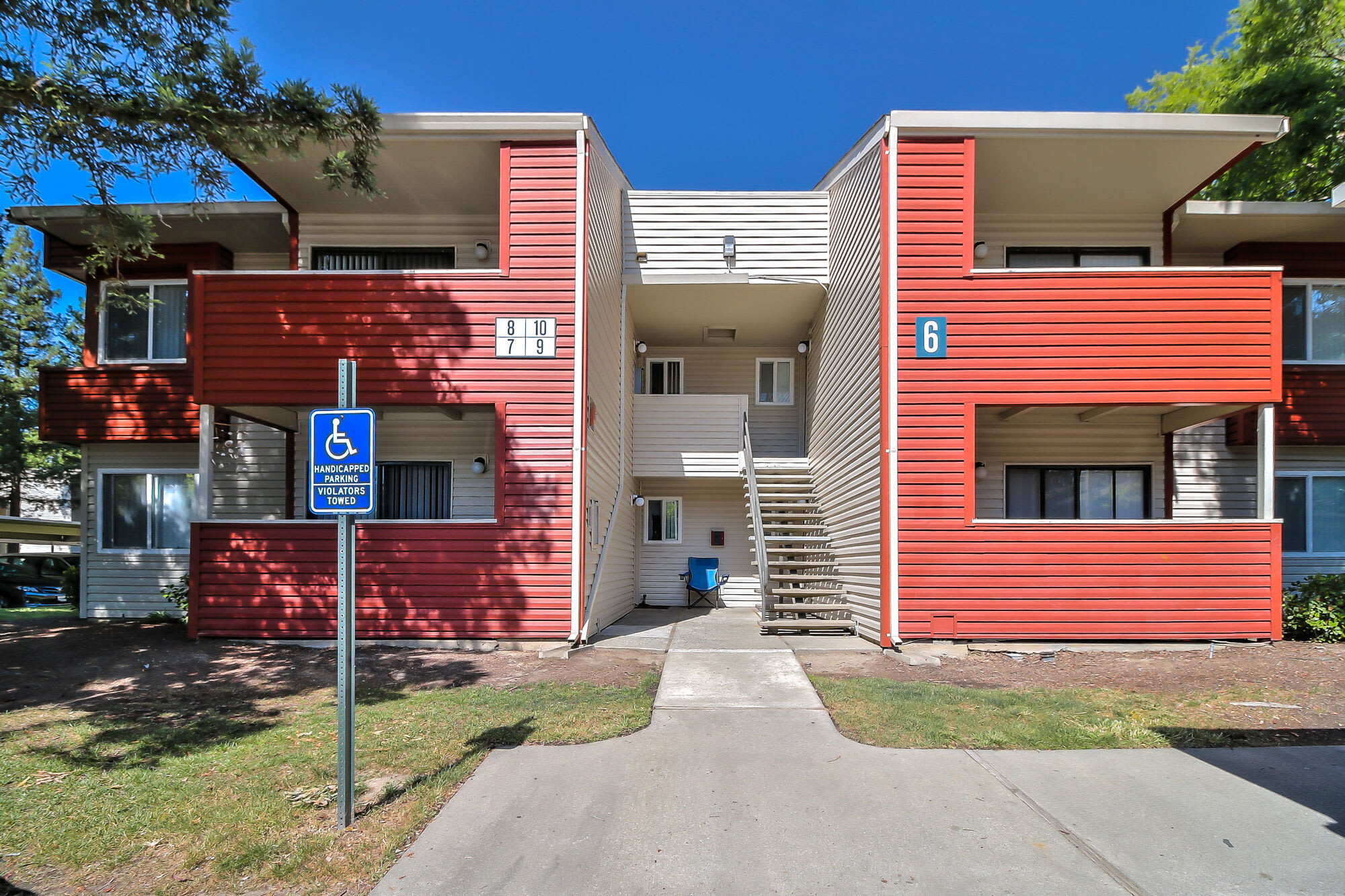 Redwood Square – photo 1