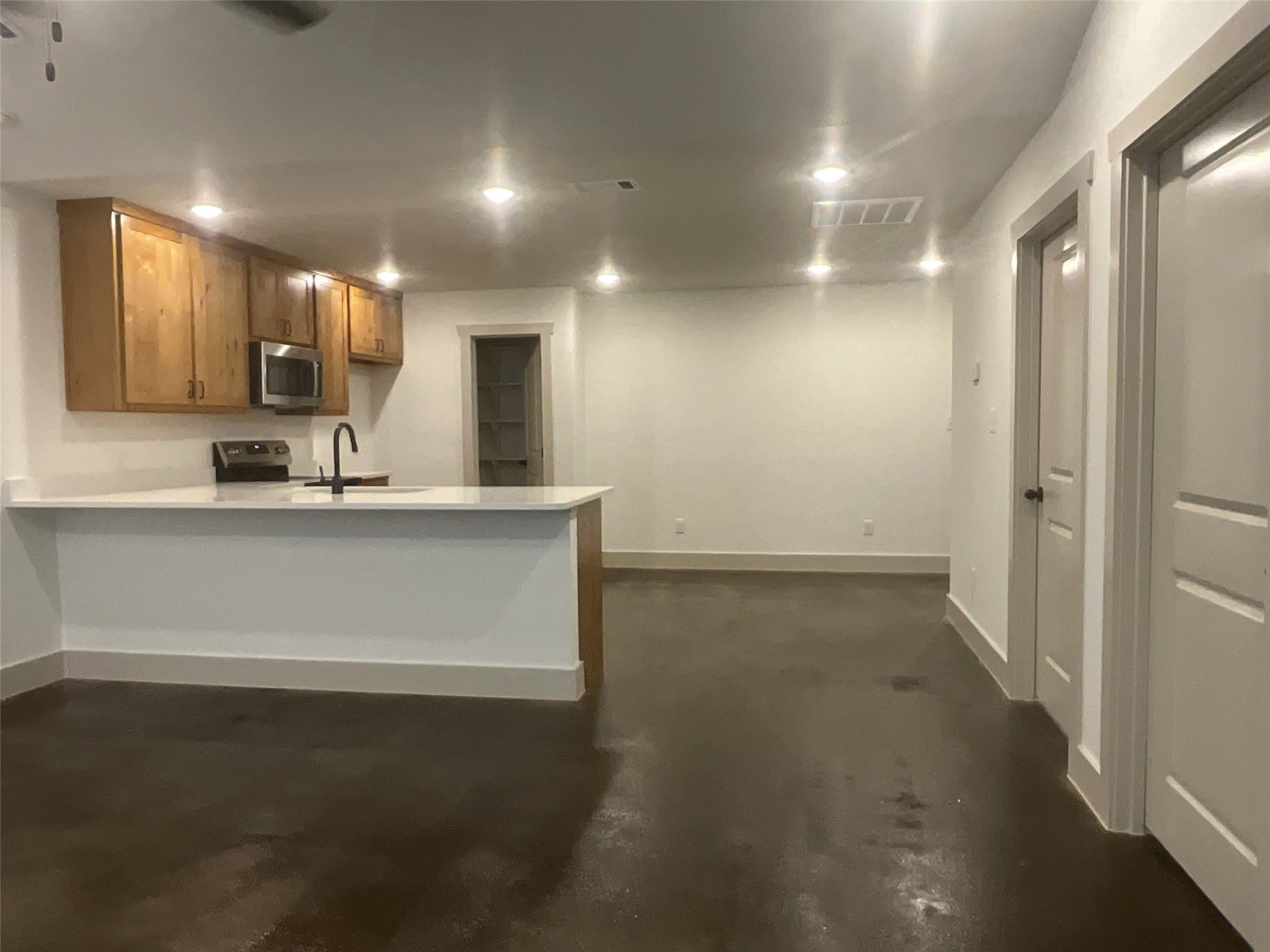 543 Bradburn Road – photo 4