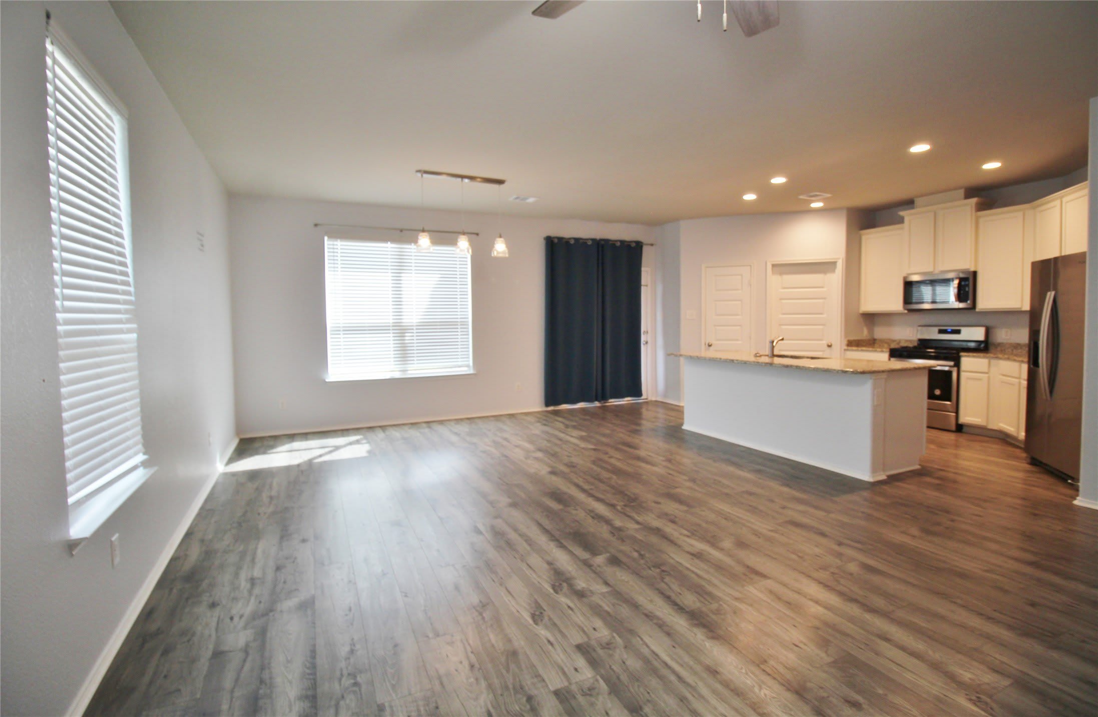 2139 Mossbrook Drive – photo 3