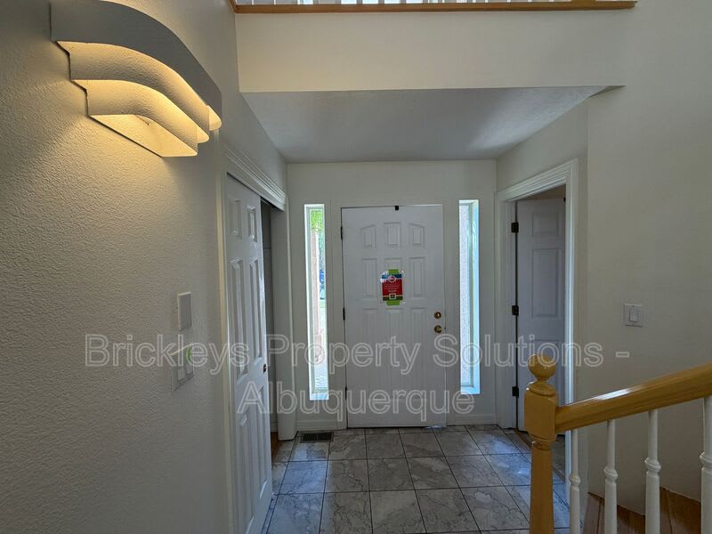 6517 Glen Oak NE – photo 4