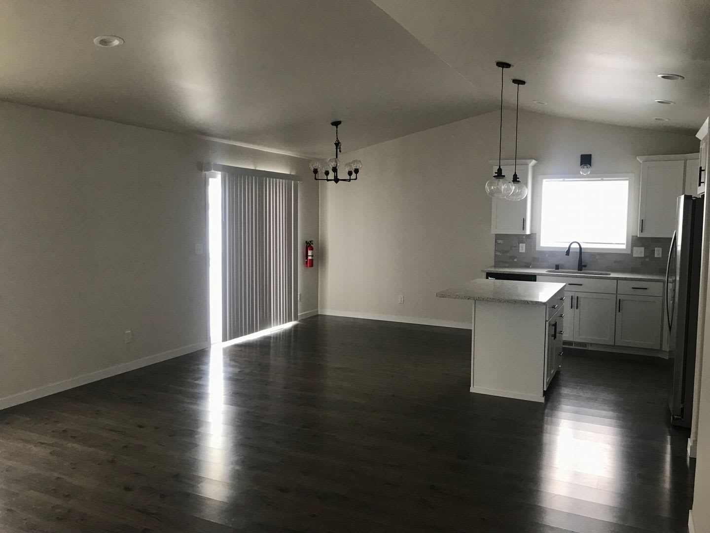 3 Bed 2.5 Bath Single Family Home – photo 4