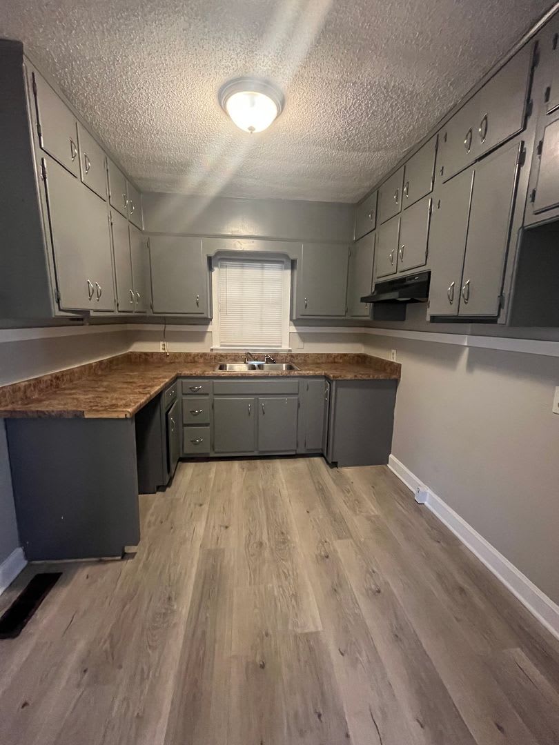 Newly Renovated House on a quiet Street – photo 5