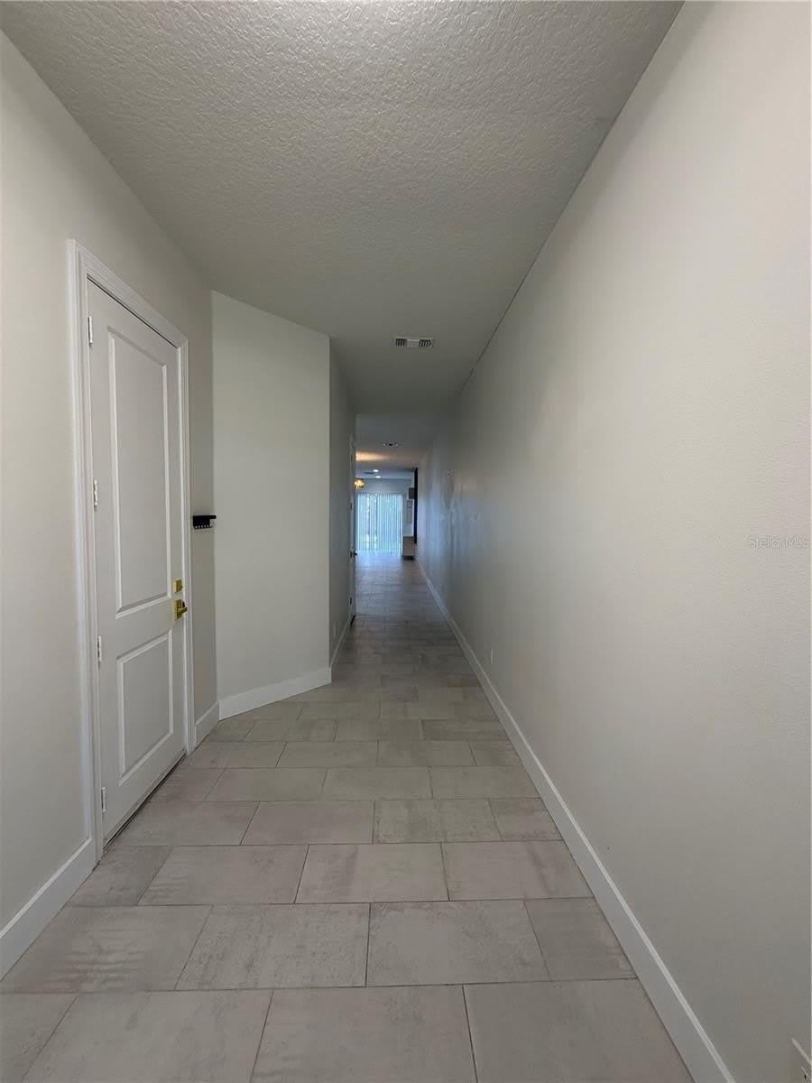 3007 E CENTRAL Boulevard – photo 3