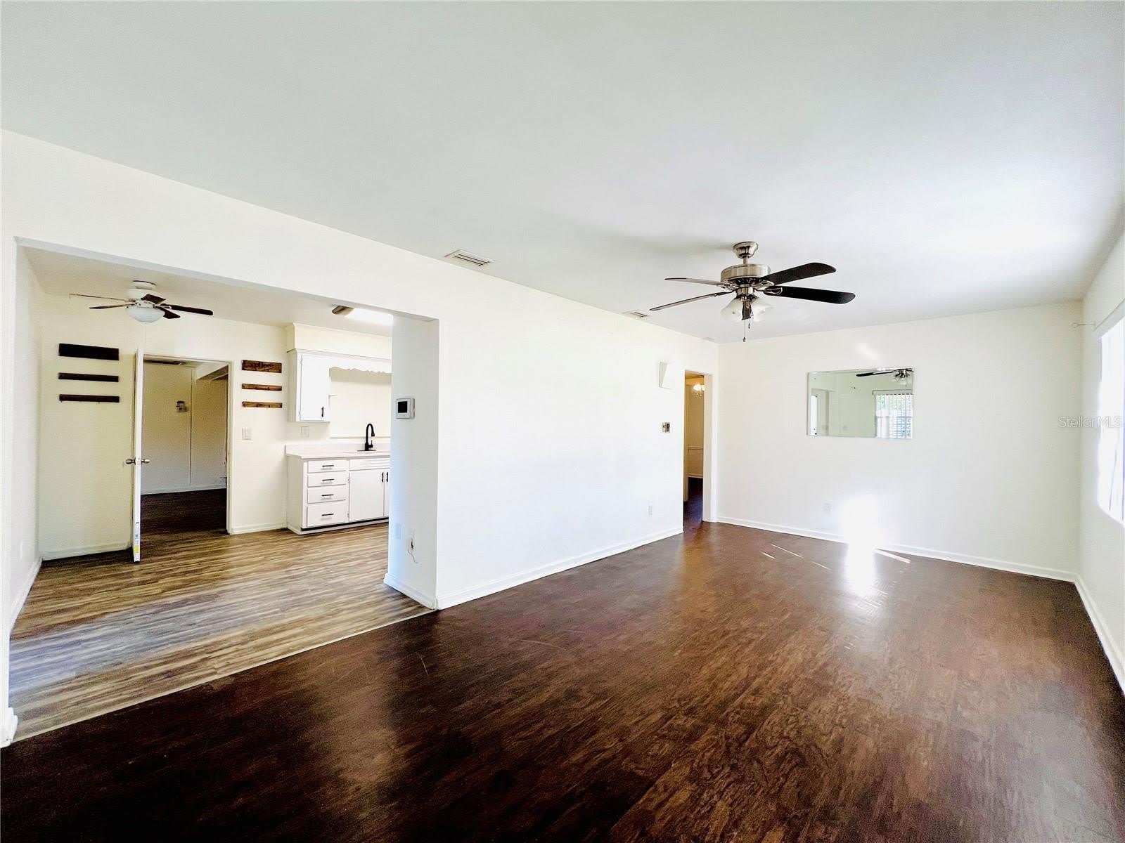501 AVENUE G SE – photo 5