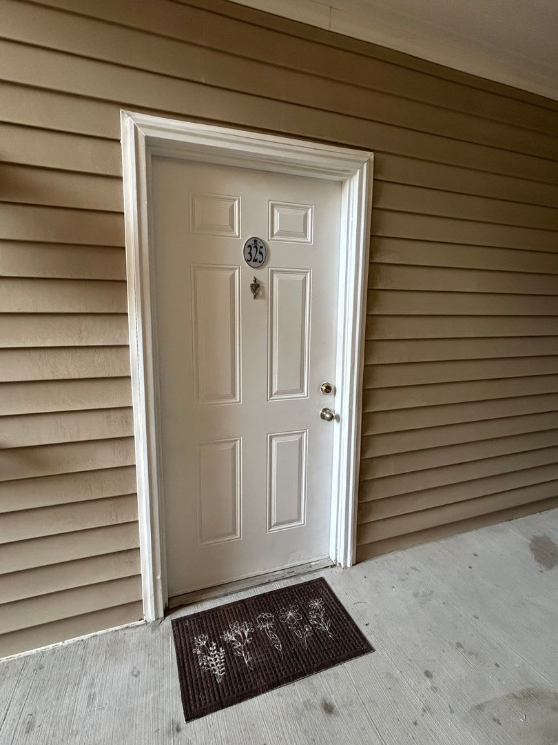 Don't miss this 4-bed, 3-bath condo TWO miles from the ocean! – photo 3