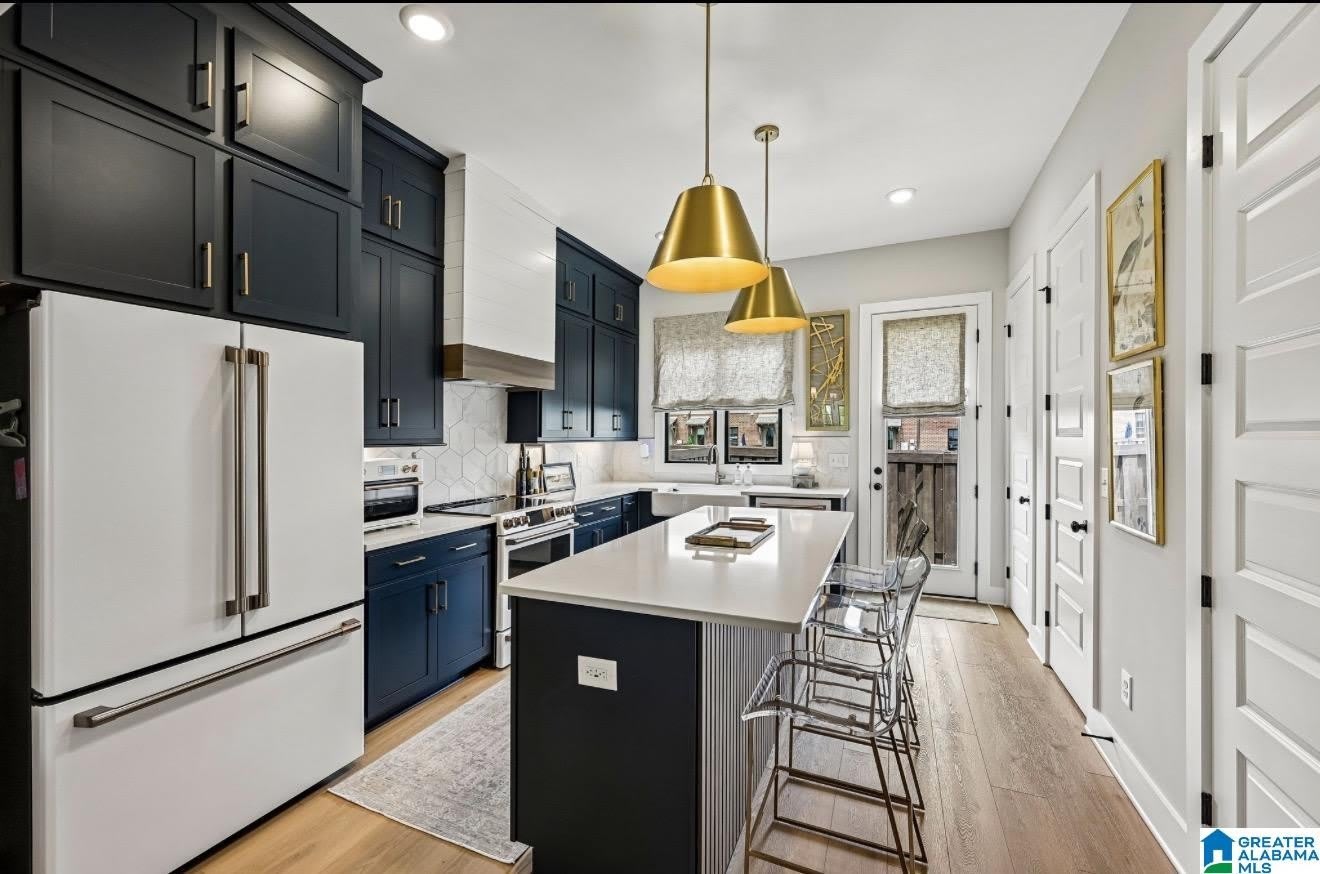 1199 WINDSOR SQUARE – photo 1