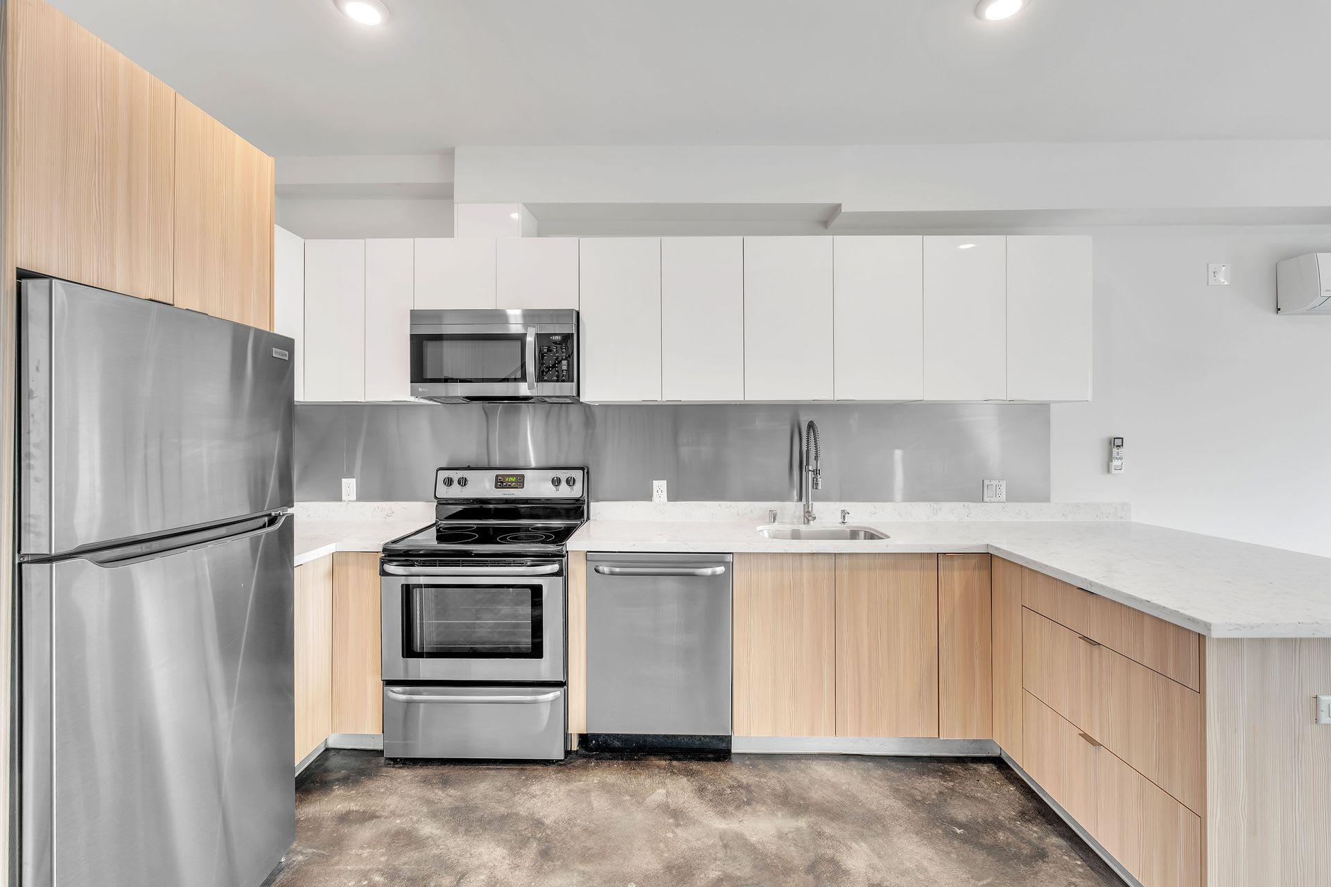 2510 West Temple Street – photo 1