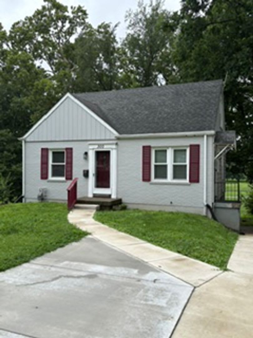 Beautiful 4 Bedroom 1 Bathroom Home – photo 2
