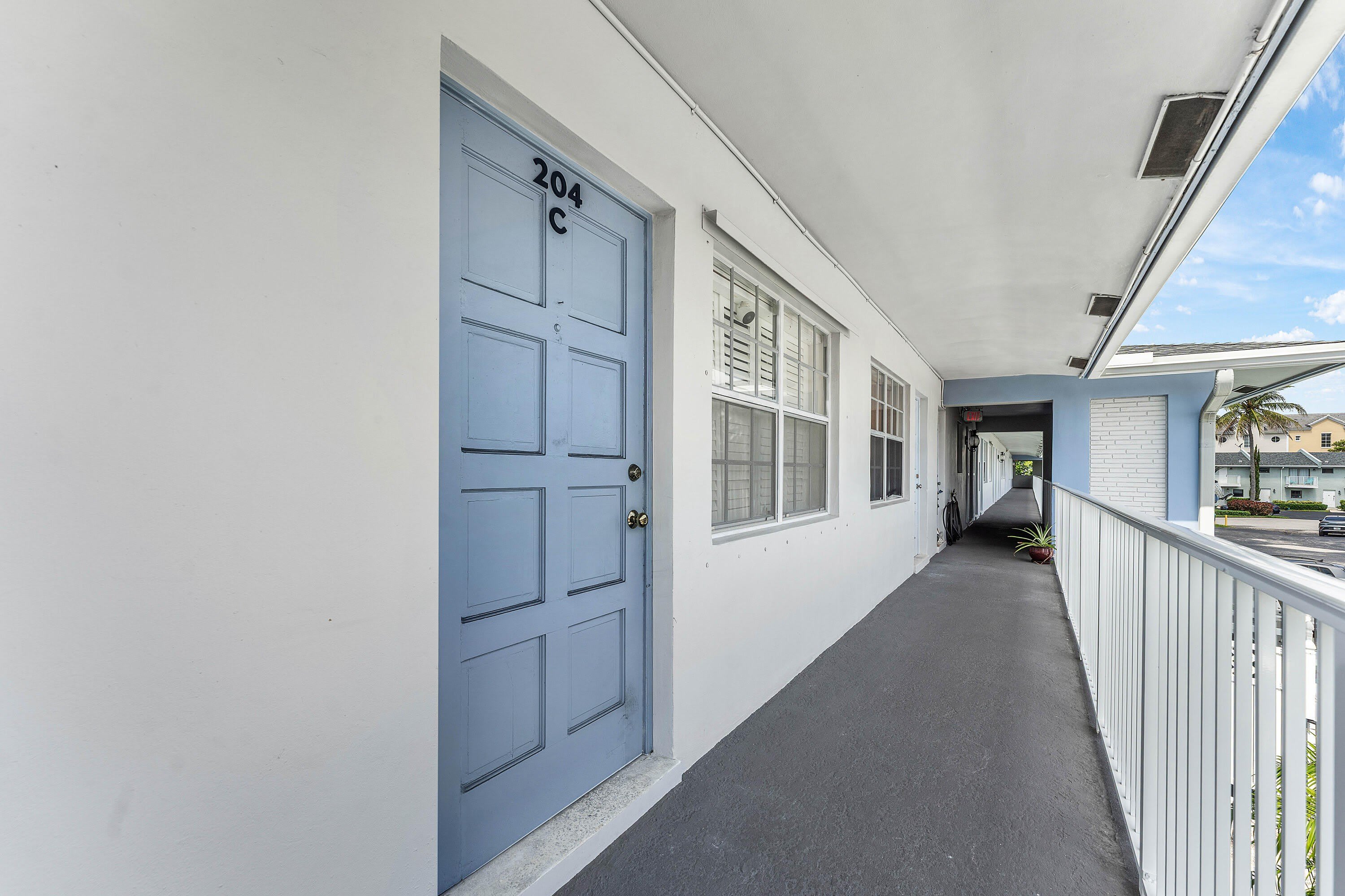 4111 NE 21st Way – photo 5