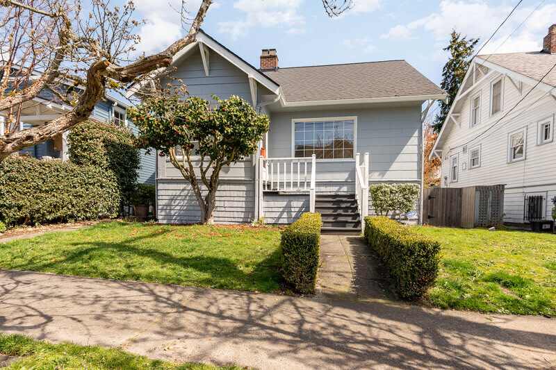 4814 36th Ave NE – photo 1