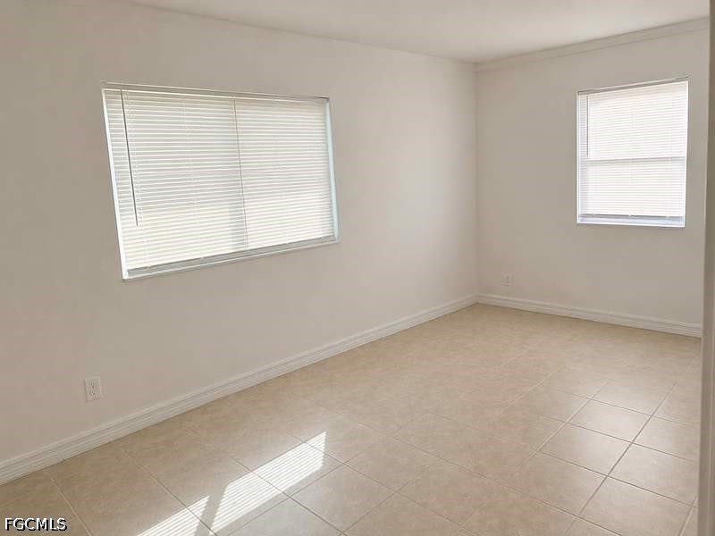 3516 E Riverside Drive – photo 5