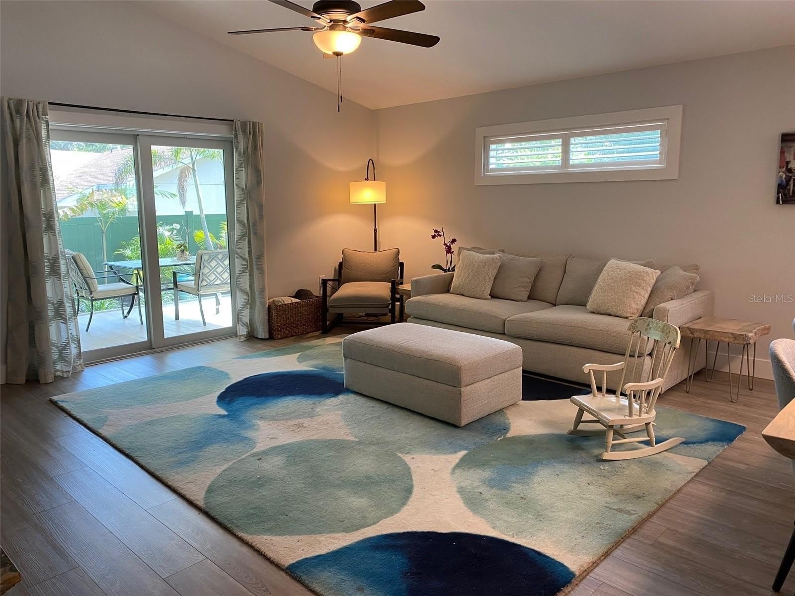 2933 MAIDEN Lane – photo 4