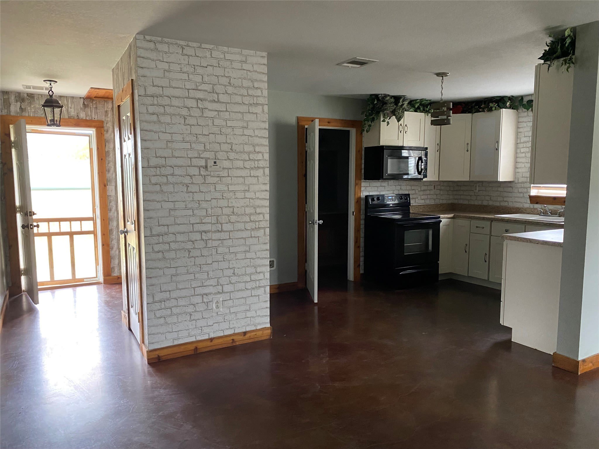 1577 County Road 4757 – photo 3