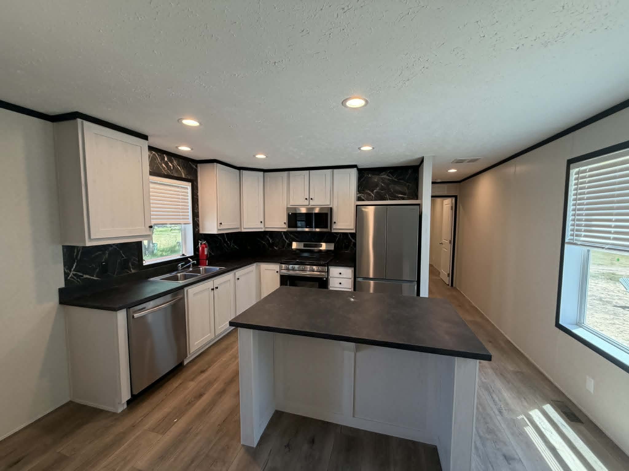 23 E Arizona – photo 1