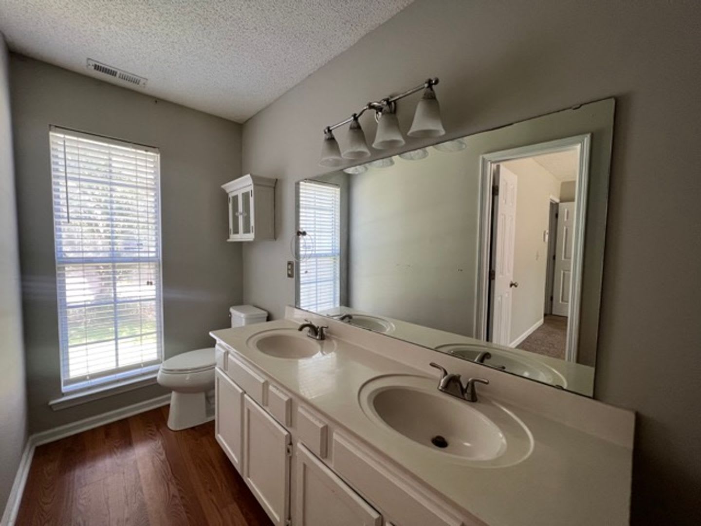 3 bed / 2 bath home ~ Just minutes from Harbison Blvd. Available August 18, 2025. – photo 5
