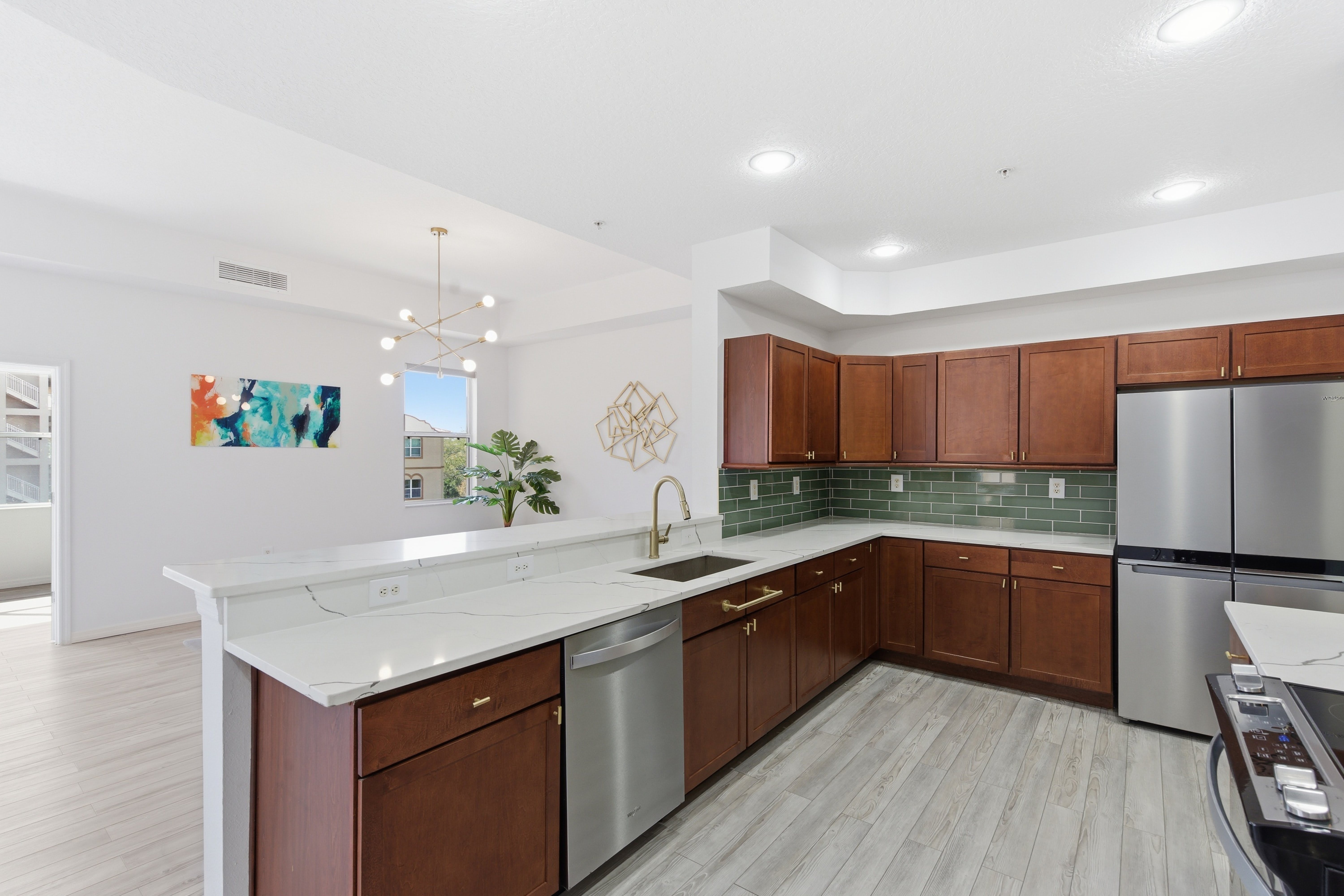 642 Wells Ct – photo 4