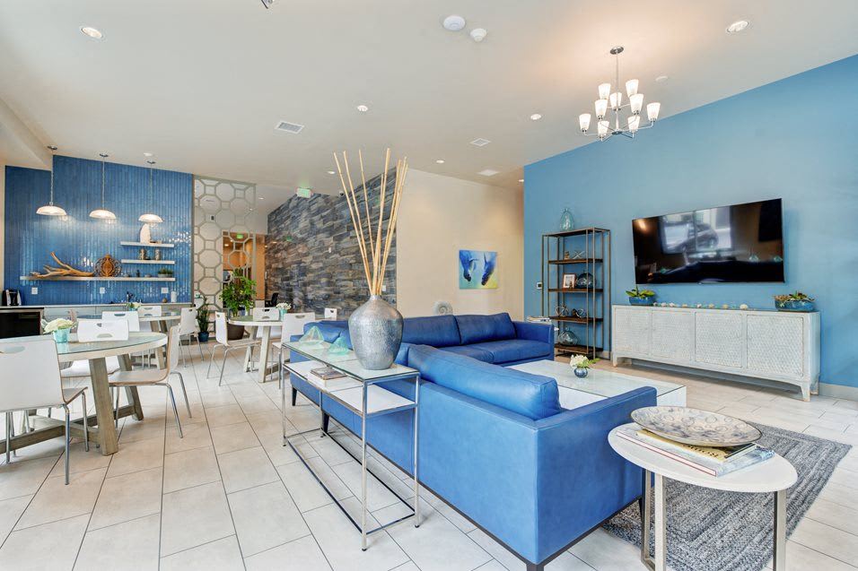 Watermark Apartments – photo 2