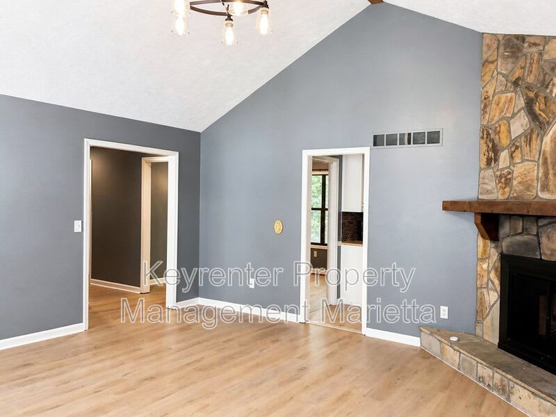 5088 Ravenwood Dr – photo 5