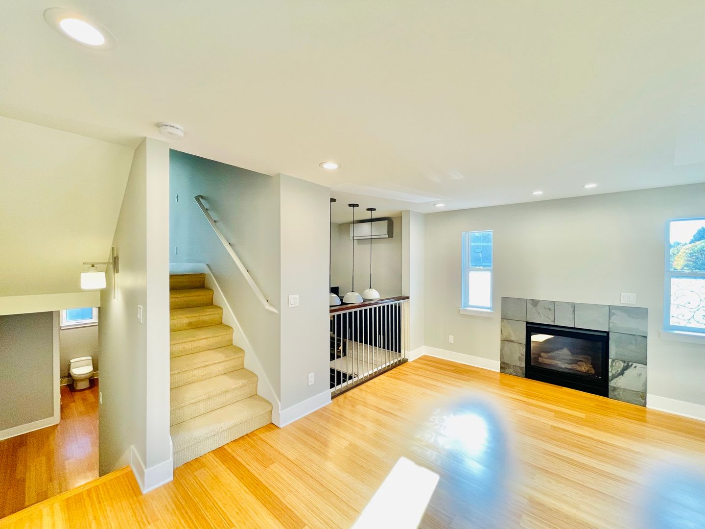 Contemporary 3BR Townhome with Stylish Renovation! – photo 5