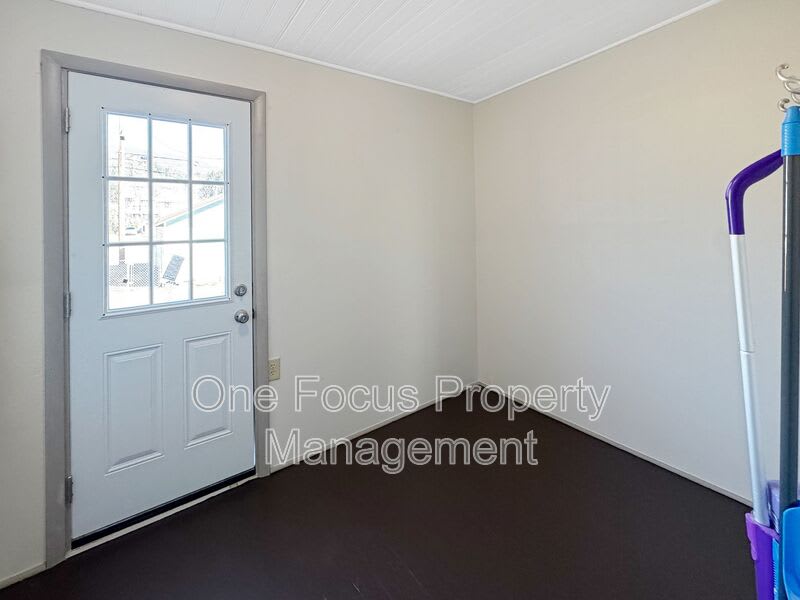 1154 Park Ave – photo 4