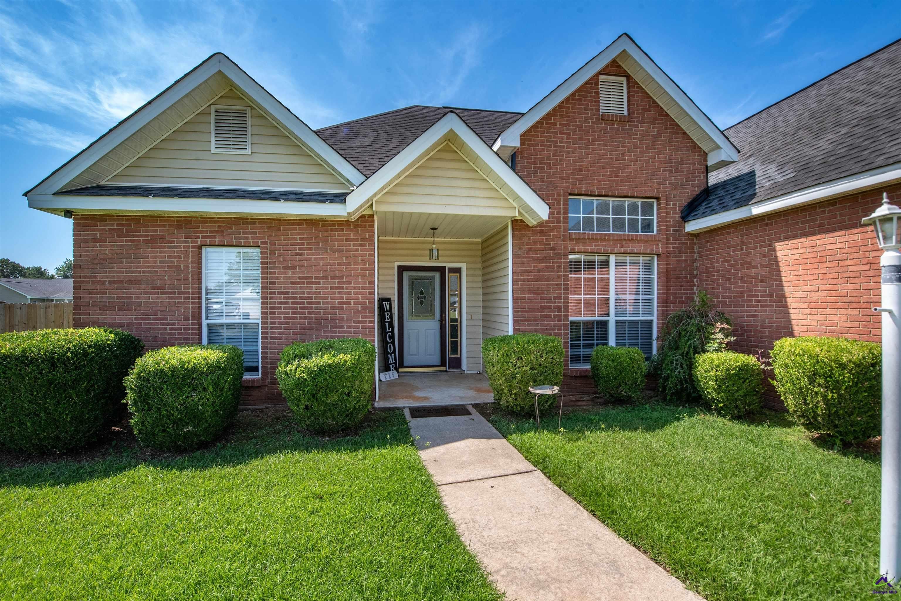 225 Autumn Woods Drive – photo 1