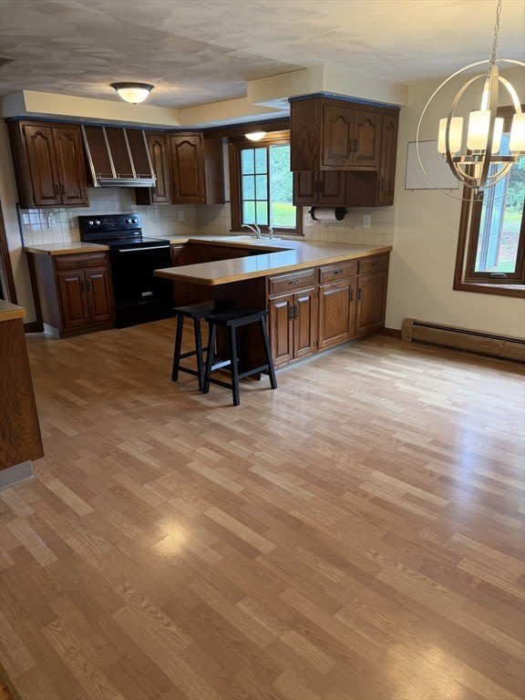 465 Forest St – photo 3