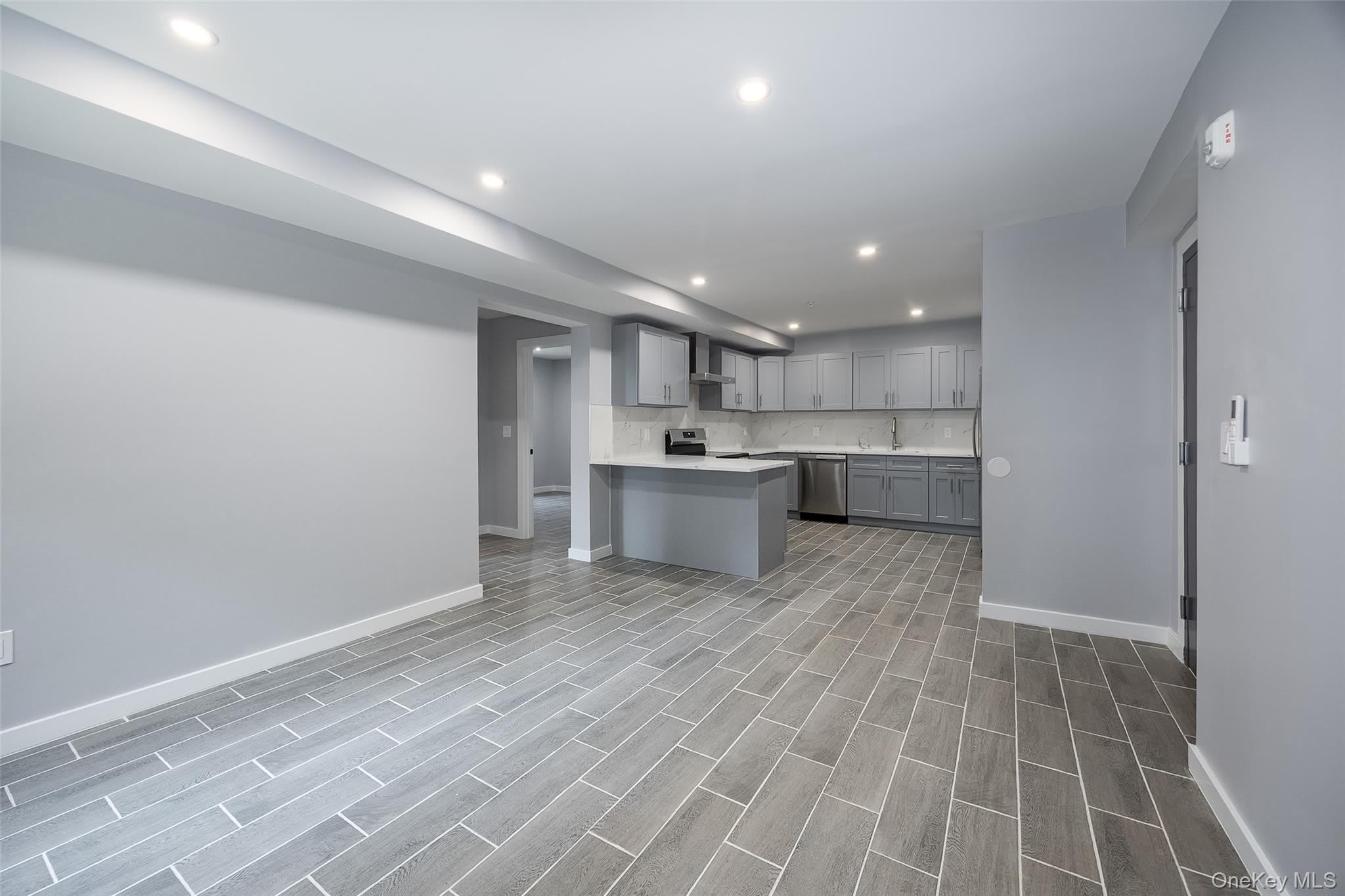 126 Innis Avenue – photo 4