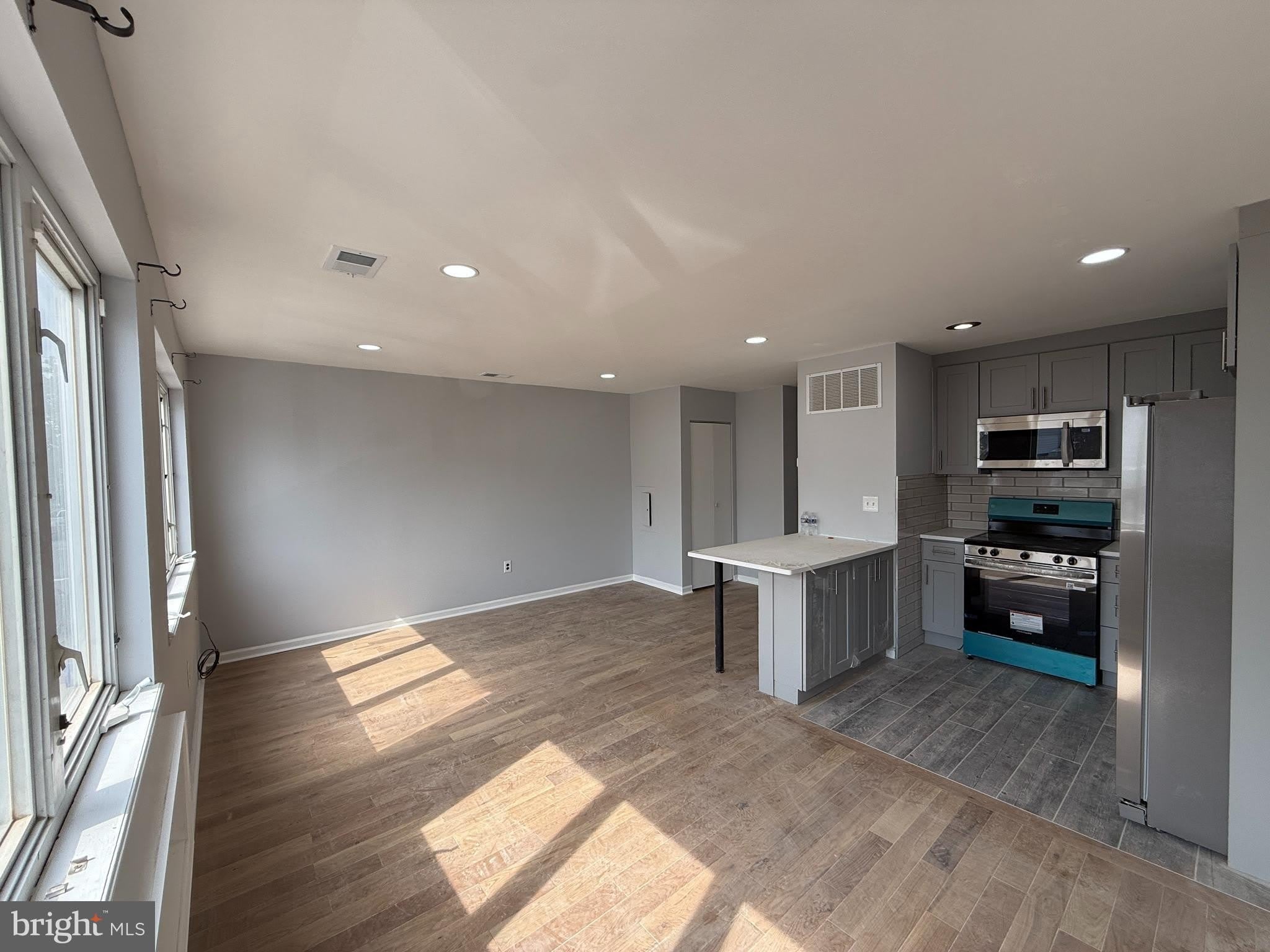 2611 S 9TH Street – photo 1