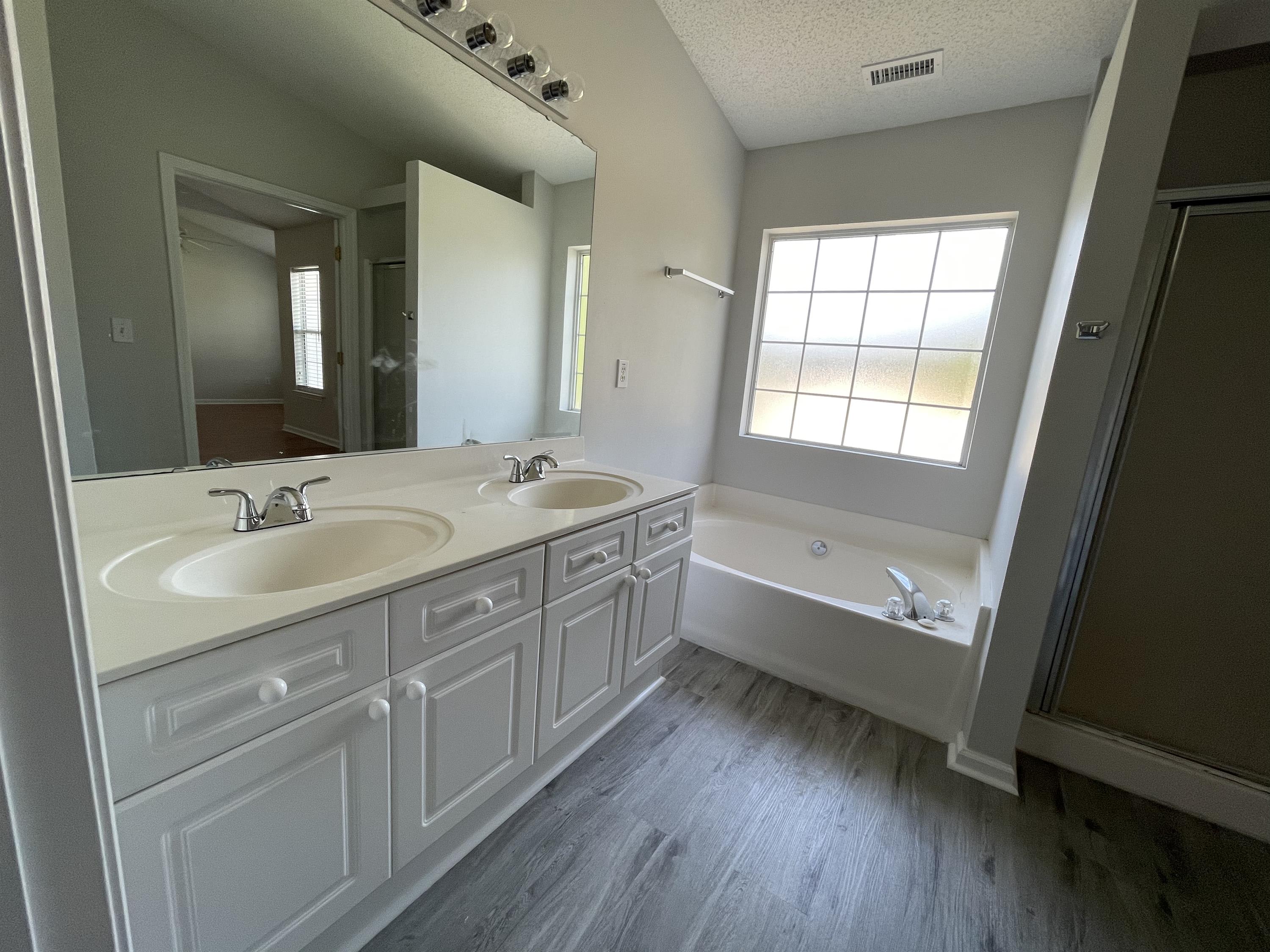 2704 North Holmes Court – photo 5