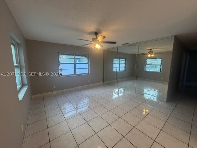2571 NW 5th St – photo 2