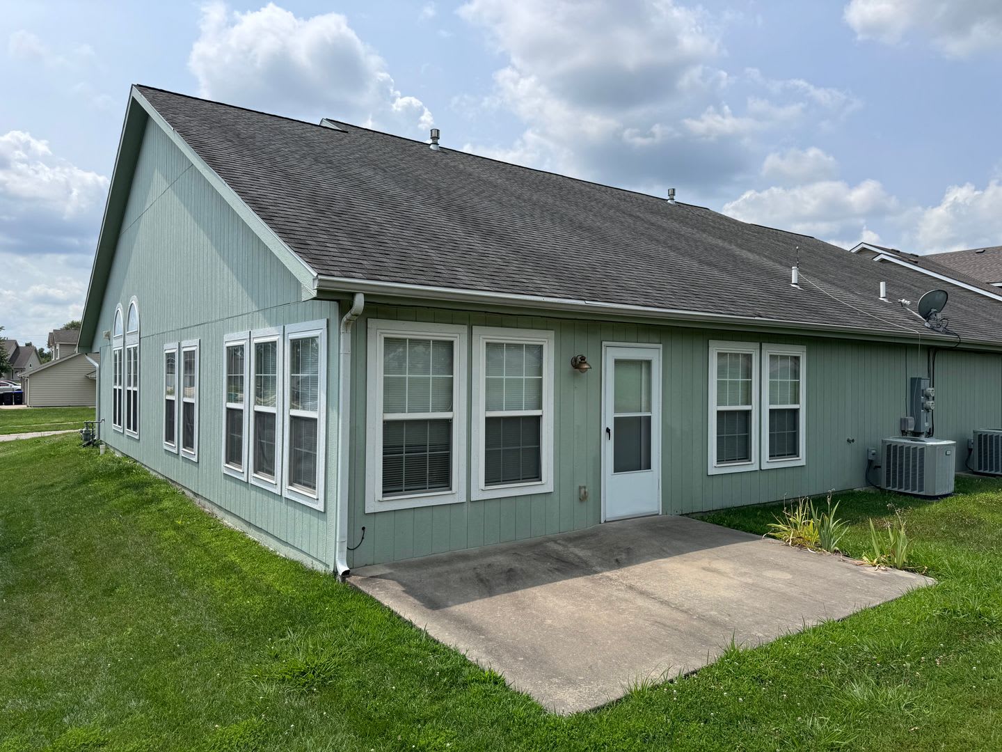 Large 2 bedroom duplex in Shawnee Heights School District – photo 2