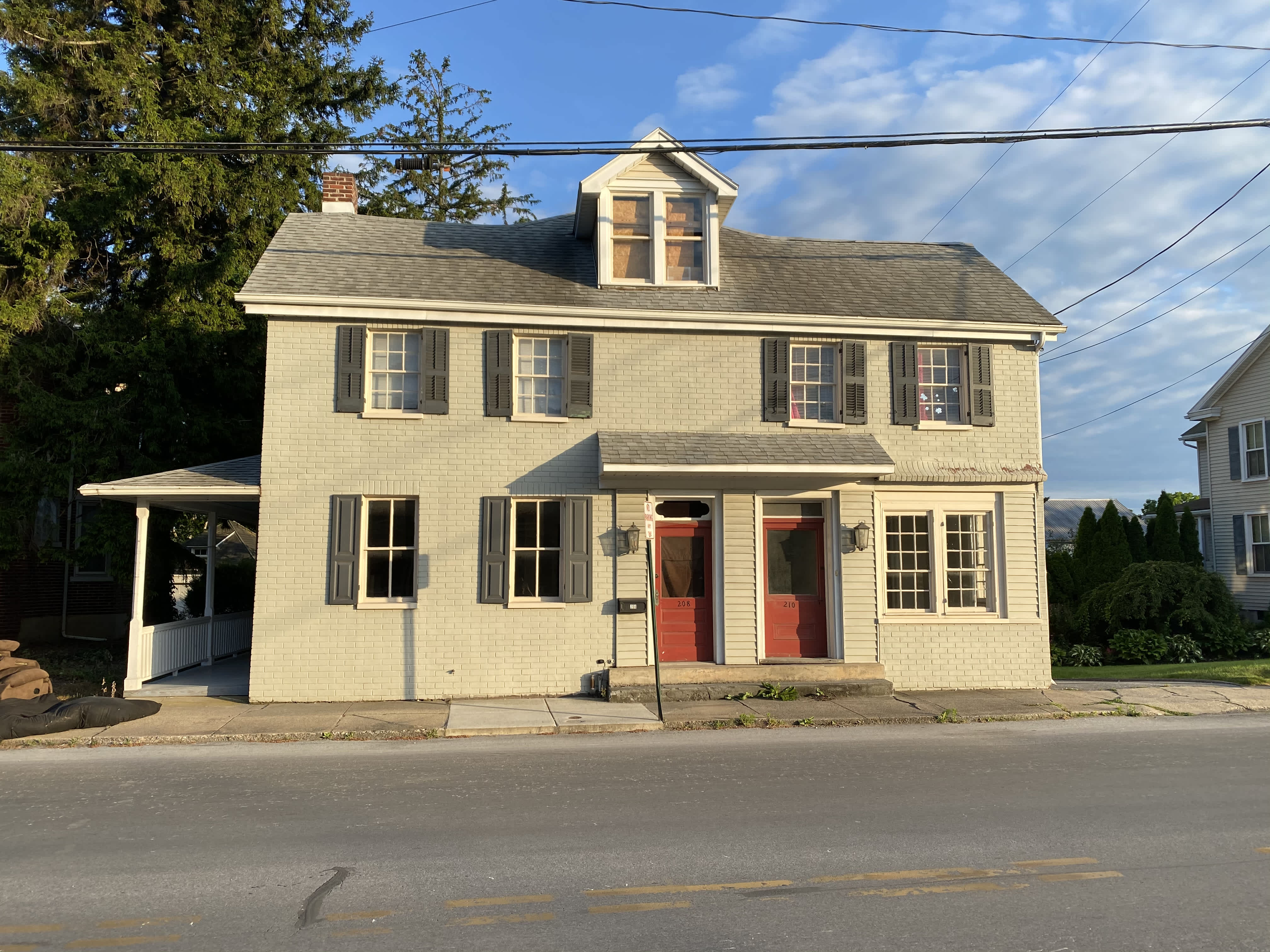 210 W Main St – photo 1