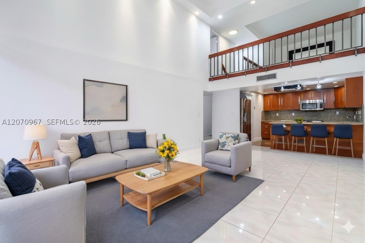 20347 W Country Club Dr – photo 2