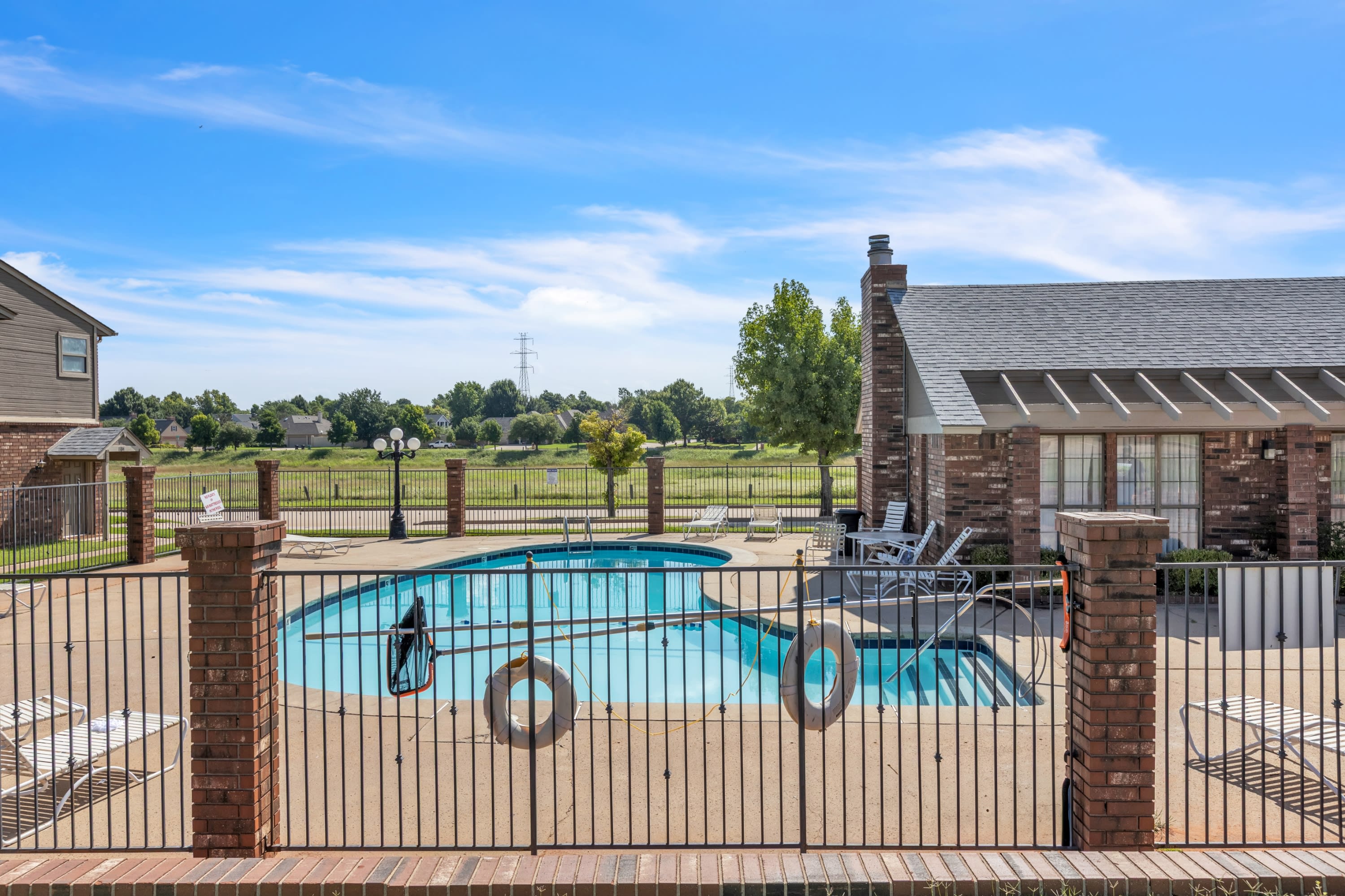 11431 Springhollow Road – photo 2