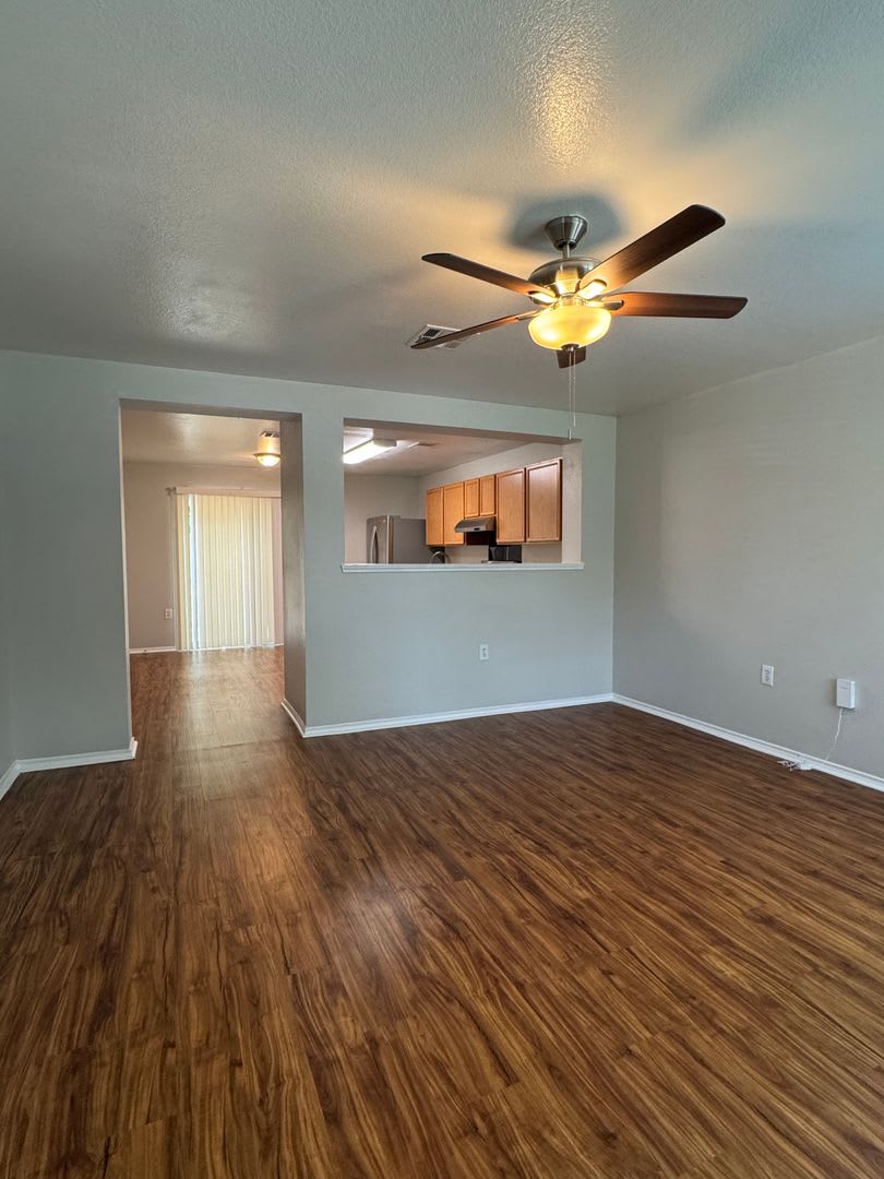 3 BR/2.5BA – photo 3
