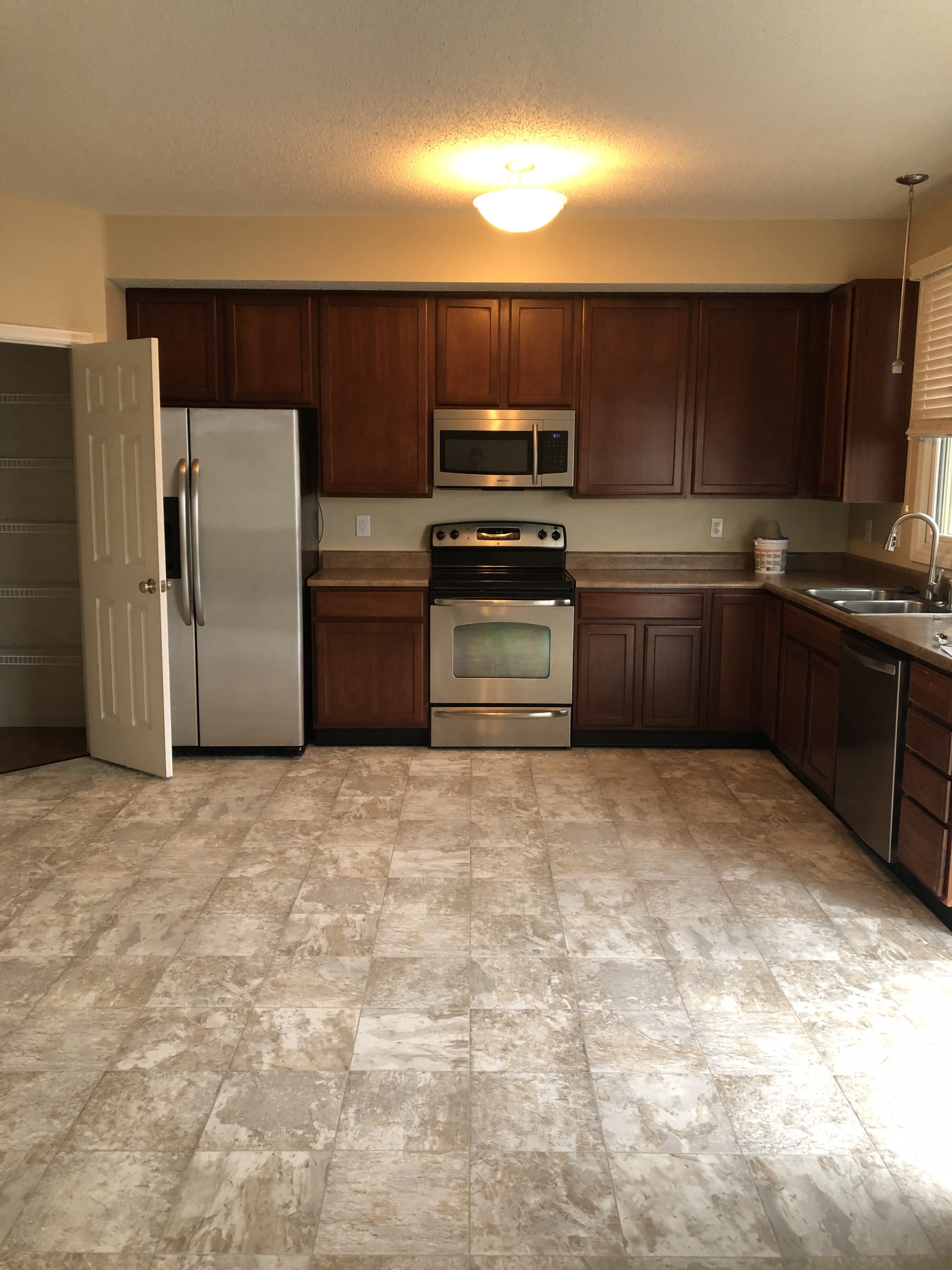 3313-2 Shutten St. – photo 1