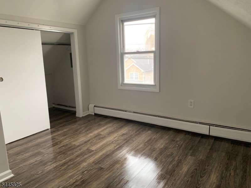 233 Pine St – photo 5