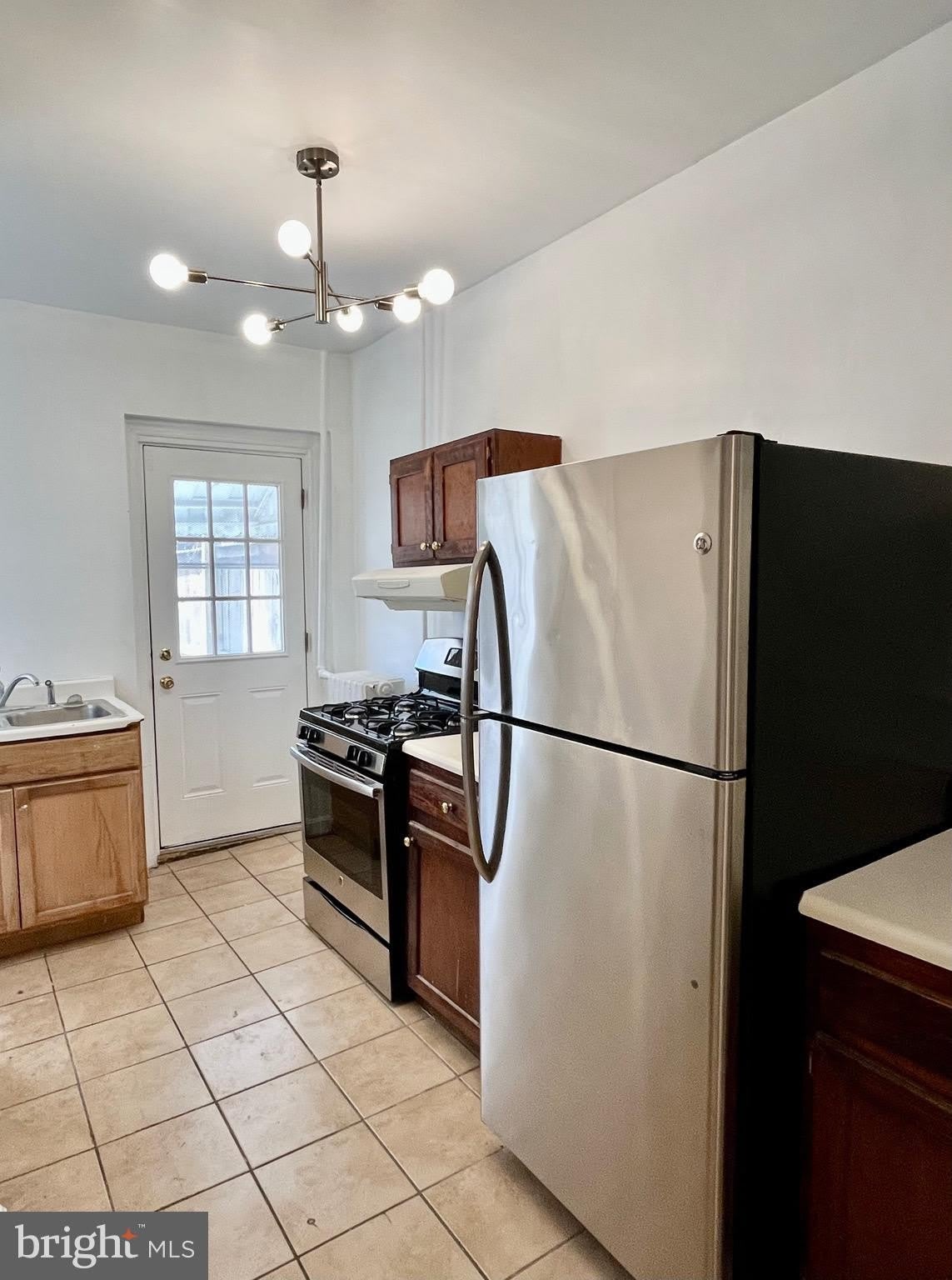 1113 I Street NE – photo 5