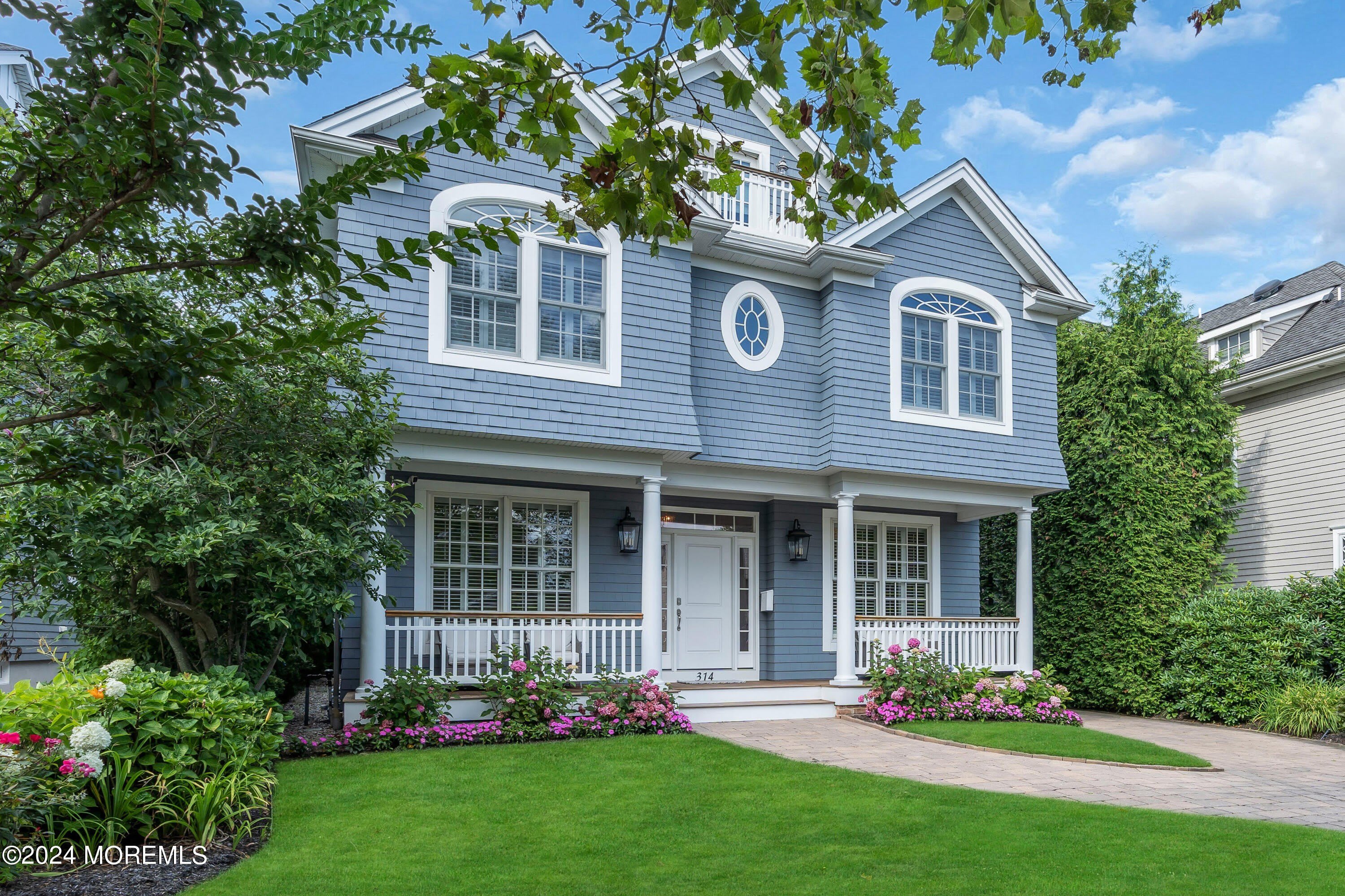 314 Jersey Avenue – photo 1